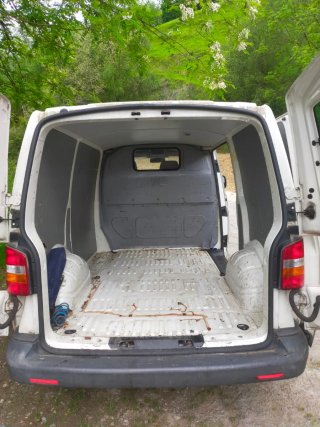Volkswagen Transporter T5 2004
