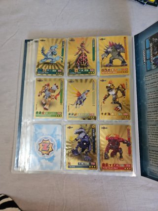 Álbum Invizimals y Cromos