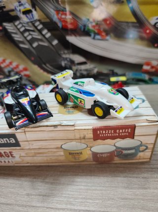 Scalextric Fast Lane 1:43 Dos coches de carreras