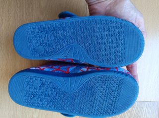 Zapatillas de casa de invierno. Talla 31