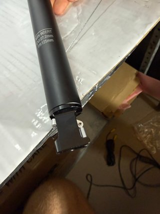 Tija telescópica MEROCA cableada