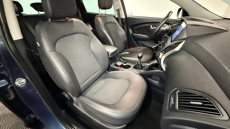 Hyundai ix35 1.7 CRDI Comfort Sky 4x2 2011, foto 19