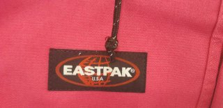 Bolso bandolera Eastpak Delegate rosa