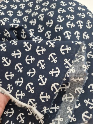 Tela de algodón marinera con anclas