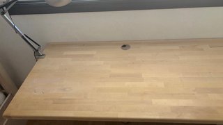 Piano da scrivania in legno e plastica