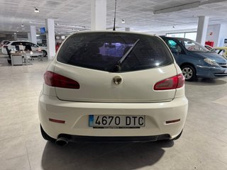 Alfa Romeo 147 2005