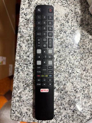 Televisor Smart TV Thomson Negro de 32 pulgadas