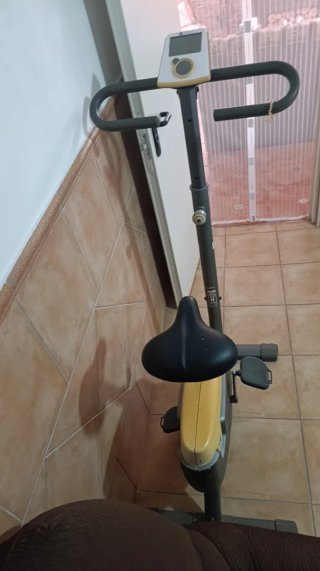 BICICLETA ESTÁTICA