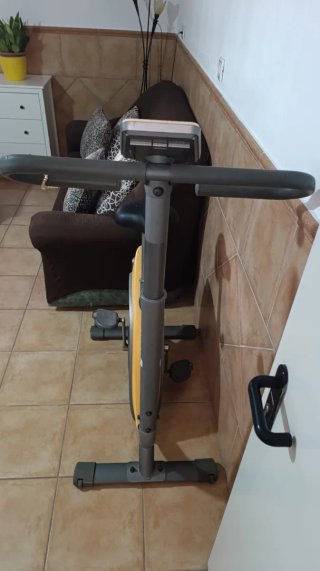 BICICLETA ESTÁTICA