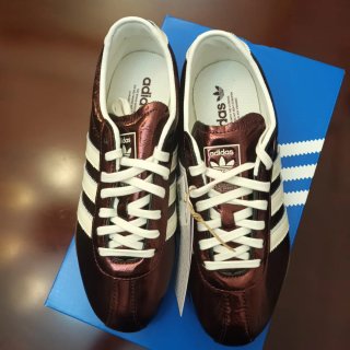 Zapatillas de deporte Adidas Tokio, talla 40.
