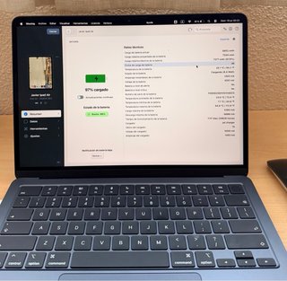 iPad Air 5 M1 256GB + Teclado + Lápiz 2 Originales
