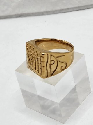 Anillo Acero Quirúrgico Chapado Oro Pirámide