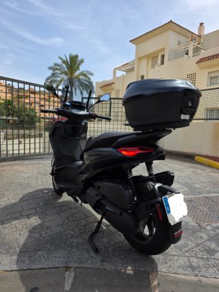 Piaggio Beverly 400 HPE Negra/Gris
