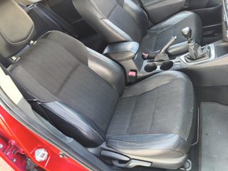 TOYOTA Auris 1.4 90D ACTIVE
