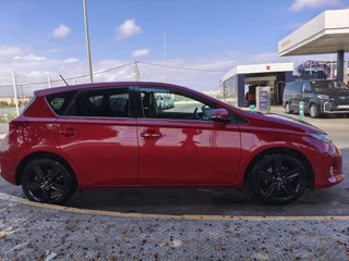 TOYOTA Auris 1.4 90D ACTIVE