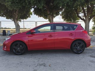 TOYOTA Auris 1.4 90D ACTIVE