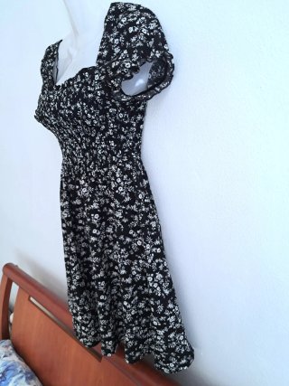 Vestitino estivo nero floreale