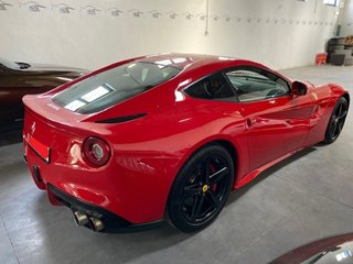 FERRARI  F12  BERLINETTA V12 740CV 2013