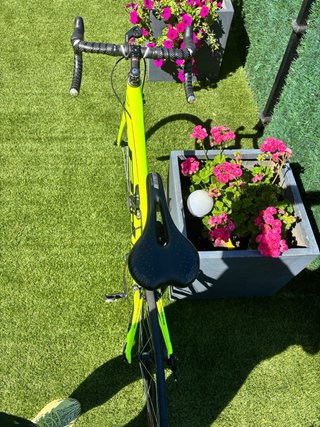 Bici de carretera BH G5 color fluor
