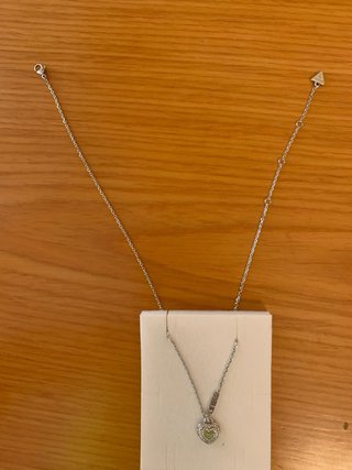 Colgante Guess corazón original con caja