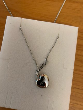 Colgante Guess corazón original con caja