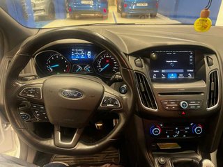 SIN ENTRADA! Ford Focus STLINE 55000KM!