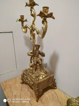 Vendo Reloj de mesa de bronce dorado y mármol con