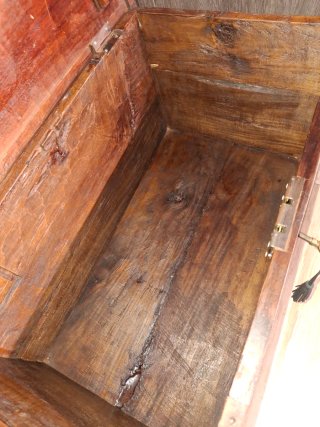 Baúl de madera maciza de teka