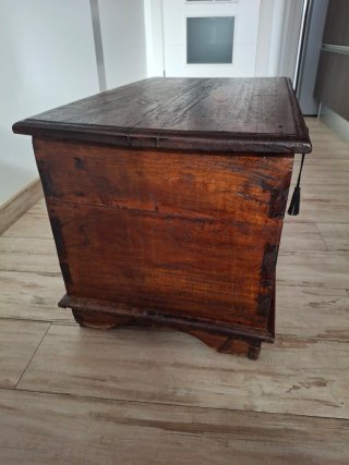 Baúl de madera maciza de teka