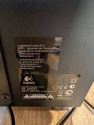 Altavoces 2.1 Logitech Z323 30W con Subwoofer