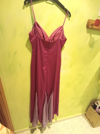 Vestido fiesta morado tirantes drapeado