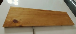 2 baldas de madera con sus engranajes