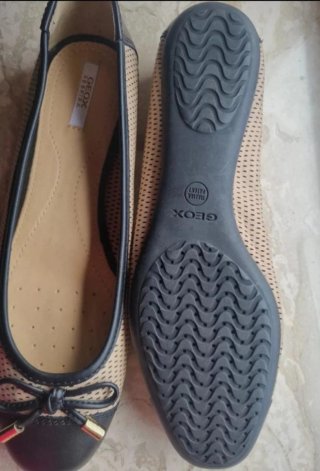 Ballerine bicolore traforate Geox