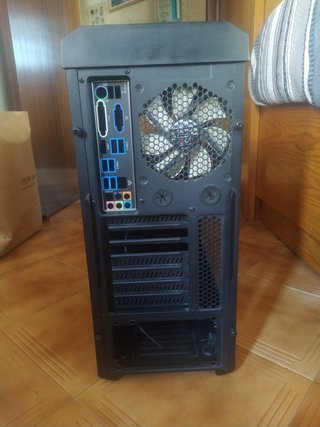 Caja PC Zalman Z12 Plus Midi Tower con ventana