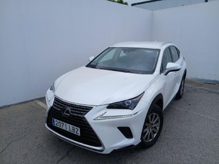 Lexus NX 300h Business Navigation 2WD 145 kW (197 CV)