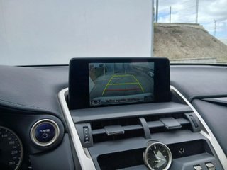 Lexus NX 300h Business Navigation 2WD 145 kW (197 CV)