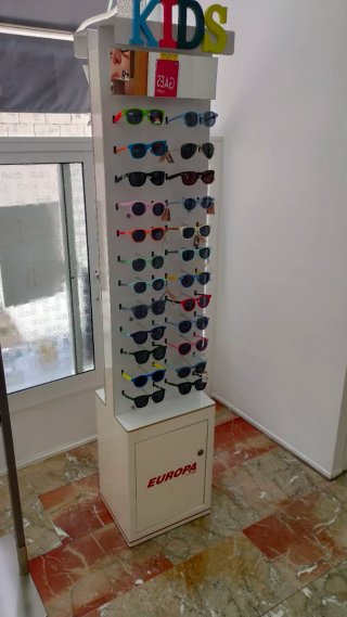 Mueble expositor gafas
