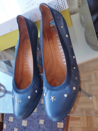 Zapatos azules hispanitas