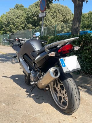 BMW F800ST
