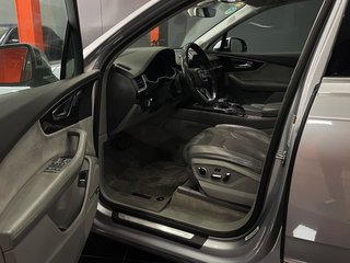 AUDI Q7 3.0 TFSI 333cv quattro tiptr Ambiente
