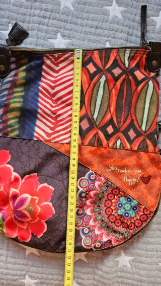 Bolso desigual estampado multicolor dos tamaños