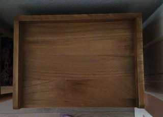 Mueble madera con cesto