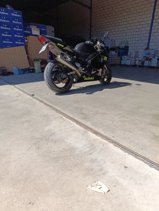 Suzuki gsxr 600