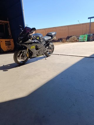 Suzuki gsxr 600