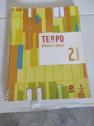 Libro Música i Dansa 2 Primària