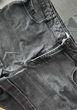 Pantalones cortos vaqueros negros