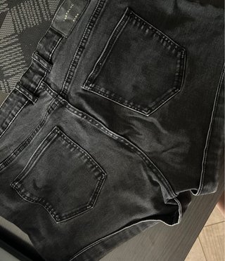 Pantalones cortos vaqueros negros