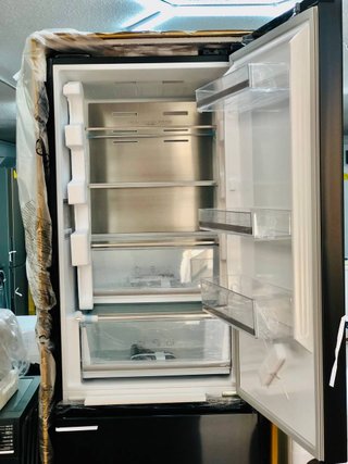 Frigorífico NEGRO Combi NOFrost FrigoMark Valencia