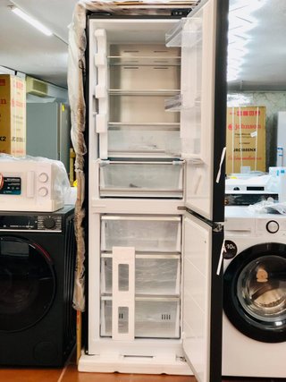 Frigorífico NEGRO Combi NOFrost FrigoMark Valencia