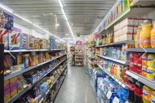 Traspaso de supermercado en zona Sant Antoni